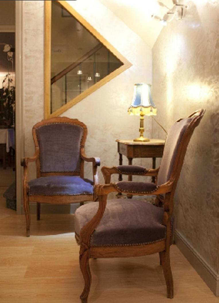 Logis Hotel Les Tilleuls Saint-Cirgues-de-Jordanne Eksteriør billede