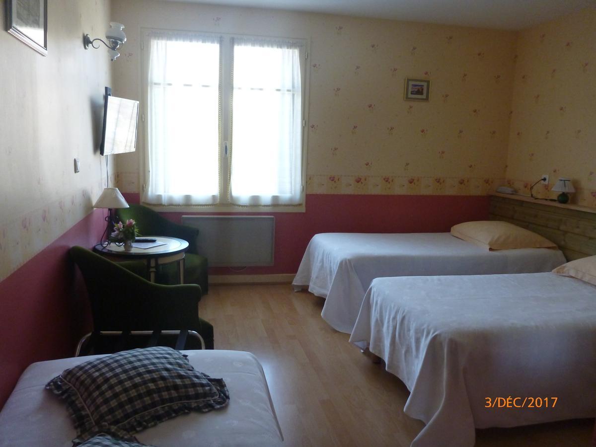 Logis Hotel Les Tilleuls Saint-Cirgues-de-Jordanne Eksteriør billede